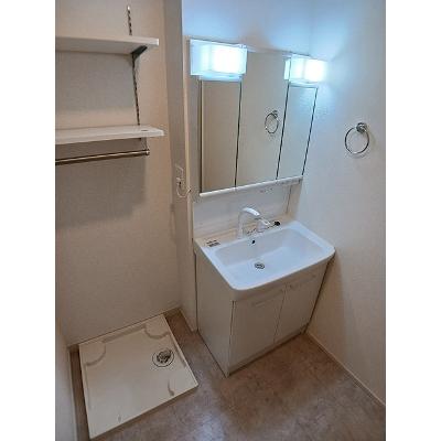 ブルームⅢ 101【管理NO：1-024928202-01010】 ★家具家電は申し込み後に搬入しますの物件写真6