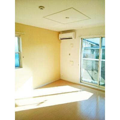フジ　コッティＡ 102【管理NO：1-020224001-01020】 ★家具家電は申し込み後に搬入しますの物件写真2