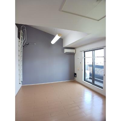レスペヘリオスＡ 205【管理NO：1-017169501-02040】 ★家具家電は申し込み後に搬入します★の物件写真2