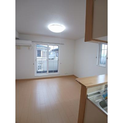 グラシオッソⅠ 202【管理NO：1-016030701-02020】 ★家具家電は申し込み後に搬入しますの物件写真2
