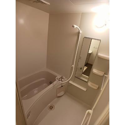 Ｆａｍｉｌｌｅ　Ｂ 106【管理NO：1-013490502-01050】 ★家具家電は申し込み後に搬入しますの物件写真4