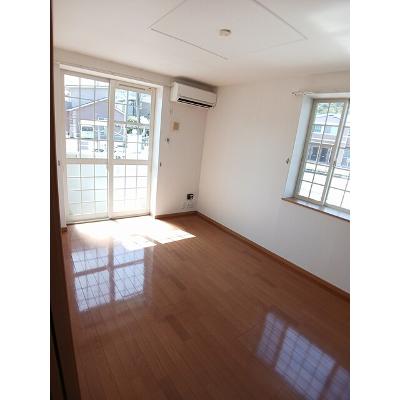 シェーン・バッハ 101【管理NO：1-012993001-01010】 ★家具家電は申し込み後に搬入しますの物件写真2