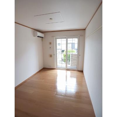 セレッソⅢ 105【管理NO：1-012776901-01040】 ★家具家電は申し込み後に搬入します★の物件写真2