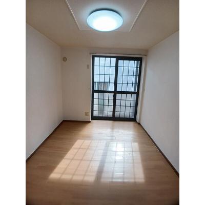 グランヴィア片島 101【管理NO：1-010459901-01010】 ★家具家電は申し込み後に搬入します★の物件写真2