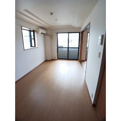 サンフィット 203【管理NO：1-099330801-02030】 ★家具家電は申し込み後に搬入します★の物件写真2