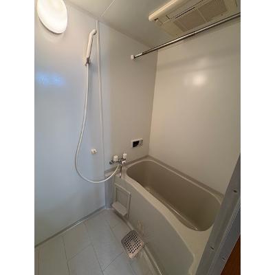 エクレセンス 103【管理NO：1-099330701-01030】 ★家具家電は申し込み後に搬入します★の物件写真4