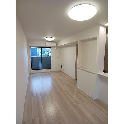 エトワール・片島 203【管理NO：1-028415901-02030】 ★家具家電は申し込み後に搬入しますの物件写真2