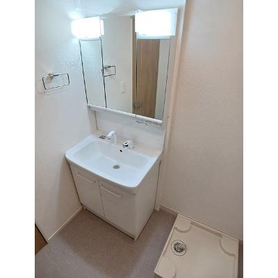 エトワール・片島 105【管理NO：1-028415901-01040】 ★家具家電は申し込み後に搬入します★の物件写真6