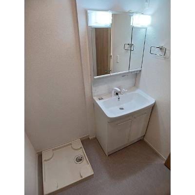 エトワール・片島 101【管理NO：1-028415901-01010】 ★家具家電は申し込み後に搬入します★の物件写真6
