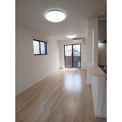 エトワール　ブランシュ 107【管理NO：1-028323601-01060】 ★家具家電は申し込み後に搬入しますの物件写真2