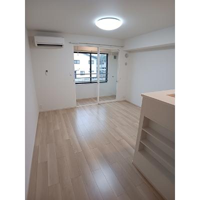 セレニテ 203【管理NO：1-028058301-02030】 ★家具家電は申し込み後に搬入します★の物件写真2