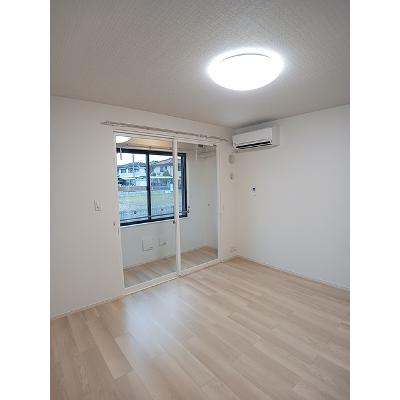 セレニテ 105【管理NO：1-028058301-01040】 ★家具家電は申し込み後に搬入します★の物件写真2