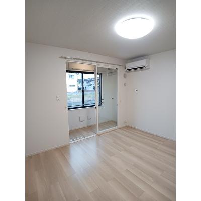 セレニテ 103【管理NO：1-028058301-01030】 ★家具家電は申し込み後に搬入します★の物件写真2