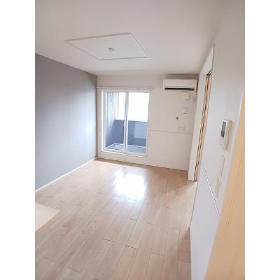 トゥールビヨン 203【管理NO：1-023011801-02030】 ★家具家電は申し込み後に搬入します★の物件写真2