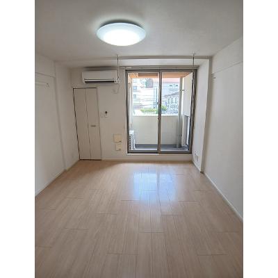 テソロ 202【管理NO：1-022054801-02020】 ★家具家電は申し込み後に搬入します★の物件写真2