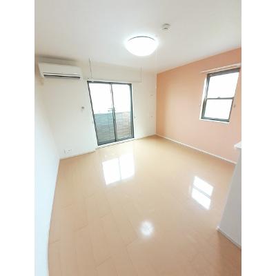 メゾンオーブⅡ 105【管理NO：1-018500901-01040】 ★家具家電は申し込み後に搬入します★ ★2026年08月中旬入居可能★の物件写真2