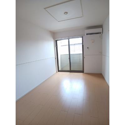 サンファミリア 103【管理NO：1-018121901-01030】 ★家具家電は申し込み後に搬入します★の物件写真2
