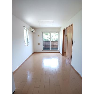 レバータⅡ　Ｂ 205【管理NO：1-014622402-02040】 ★家具家電は申し込み後に搬入します★ ★2026年12月下旬入居可能★の物件写真2