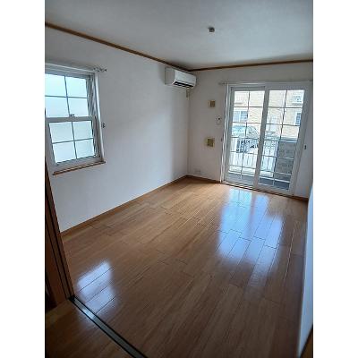 セレッソⅡ 105【管理NO：1-012781901-01040】 ★家具家電は申し込み後に搬入します★の物件写真2