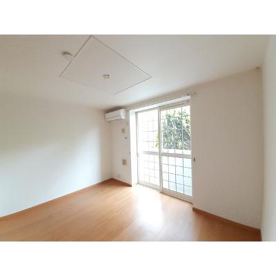 サンライズプラザⅡ 101【管理NO：1-012134301-01010】 ★家具家電は申し込み後に搬入します 2026年08月上旬入居可能の物件写真2