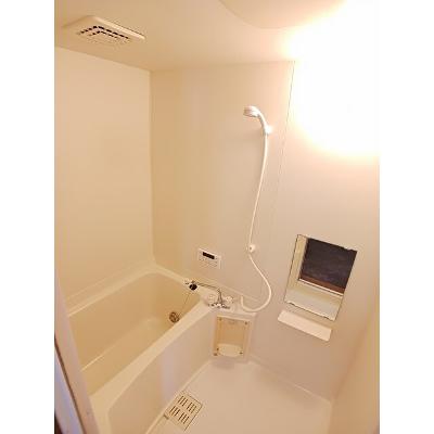 ウィスタリア 203【管理NO：1-010337201-02030】 ★家具家電は申し込み後に搬入します★の物件写真4