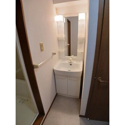 ウィスタリア 101【管理NO：1-010337201-01010】 ★家具家電は申し込み後に搬入します★の物件写真6