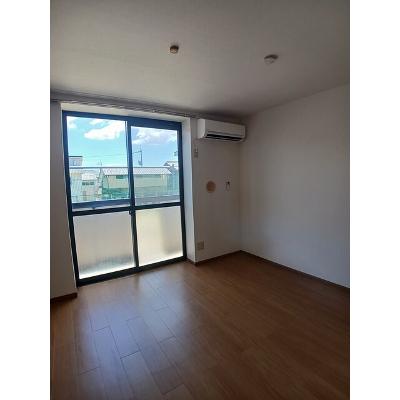 ロ－ゼン大上 201【管理NO：1-007383501-02010】 ★家具家電は申し込み後に搬入します★の物件写真2