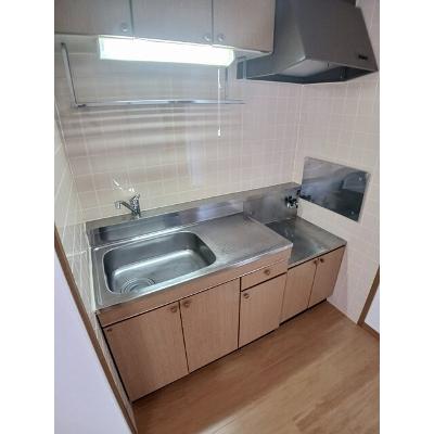 ロ－ゼン大上 201【管理NO：1-007383501-02010】 ★家具家電は申し込み後に搬入します★の物件写真3