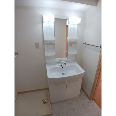 サントピア 305【管理NO：1-007218601-03040】 ★家具家電は申し込み後に搬入しますの物件写真6