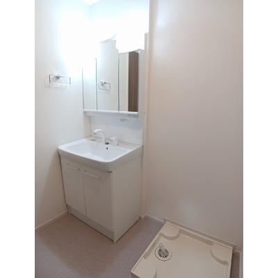 ローブクレールⅠ 103【管理NO：1-028238601-01030】 ★家具家電は申し込み後に搬入します★の物件写真6