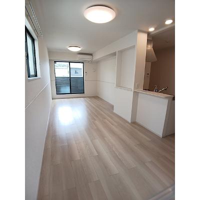 ヒカルサ鳥取浜村　Ⅰ 203【管理NO：1-027566601-02030】 ★家具家電は申し込み後に搬入しますの物件写真2