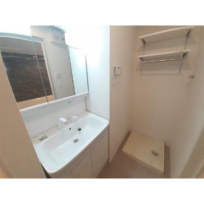 ニューカッスル　Ⅱ 104【管理NO：1-027002802-01040】 ★家具家電は申し込み後に搬入します★の物件写真6