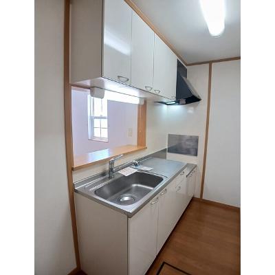 リヴ・ホウコウ 101【管理NO：1-013754501-01010】 ★家具家電は申し込み後に搬入します★の物件写真3