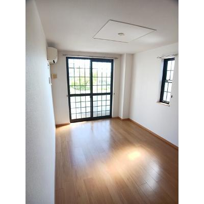 アルエット・シエル 102【管理NO：1-012536101-01020】 ★家具家電は申し込み後に搬入しますの物件写真2