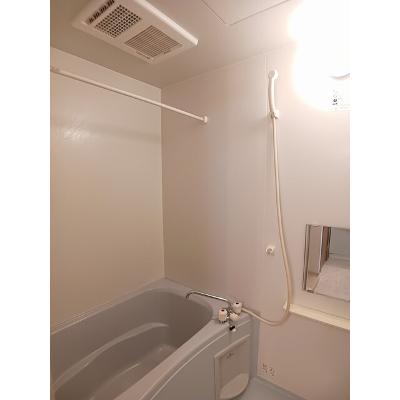 セレブレイトⅢ 102【管理NO：1-011792303-01020】 ★家具家電は申し込み後に搬入します★の物件写真4