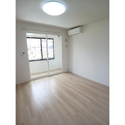 アジュールⅡ 101【管理NO：1-028574402-01010】 ★家具家電は申し込み後に搬入します★の物件写真2