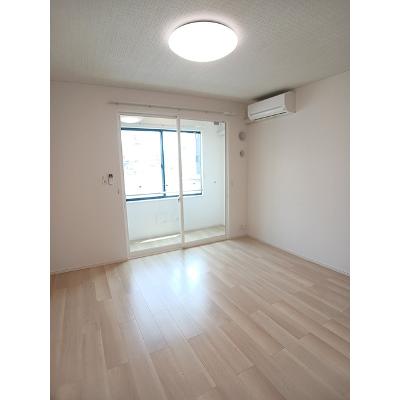 アジュールⅠ 104【管理NO：1-028574401-01040】 ★家具家電は申し込み後に搬入します★の物件写真2