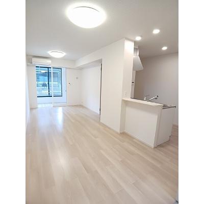 ローブクレールⅠ 104【管理NO：1-028238601-01040】 ★家具家電は申し込み後に搬入します★の物件写真2