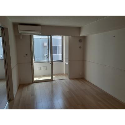 シェノン 102【管理NO：1-026152901-01020】 ★家具家電は申し込み後に搬入します★の物件写真2
