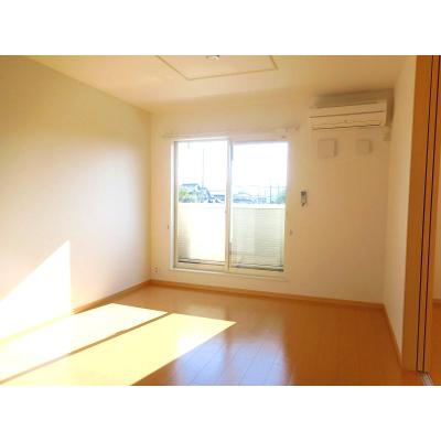 サフラン 202【管理NO：1-016501501-02020】 ★家具家電は申し込み後に搬入します★の物件写真2