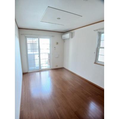 グレースコートⅣ 101【管理NO：1-013257101-01010】 ★家具家電は申し込み後に搬入しますの物件写真2