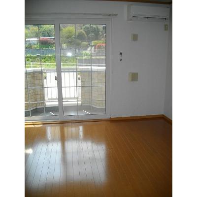 ロザージュ 104【管理NO：1-012686401-01040】 ★家具家電は申し込み後に搬入します 2026年08月中旬入居可能の物件写真2