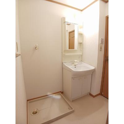 マルグリットⅡ 104【管理NO：1-012081602-01040】 ★家具家電は申し込み後に搬入します★の物件写真6
