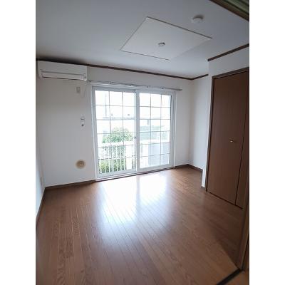 セレブレイトⅡ 101【管理NO：1-011792302-01010】 ★家具家電は申し込み後に搬入します★の物件写真2