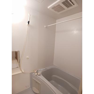 セレブレイトⅡ 101【管理NO：1-011792302-01010】 ★家具家電は申し込み後に搬入します★の物件写真4