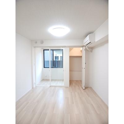 イリスプリエール 102【管理NO：1-027712101-01020】 ★家具家電は申し込み後に搬入します★の物件写真2