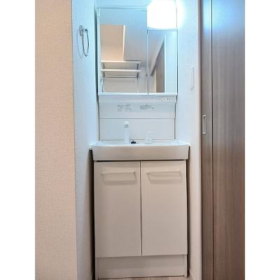 イリスプリエール 102【管理NO：1-027712101-01020】 ★家具家電は申し込み後に搬入します★の物件写真6