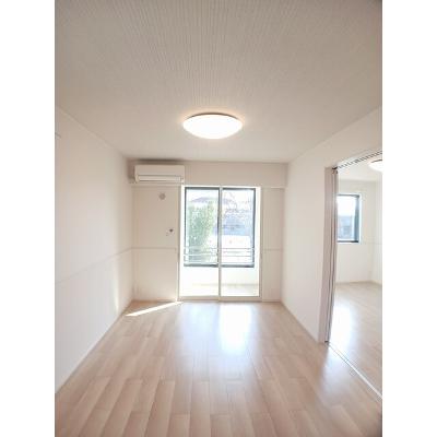 ヒカルサ境港外江町ウエストⅠ 101【管理NO：1-027581701-01010】 ★家具家電は申し込み後に搬入します★の物件写真2