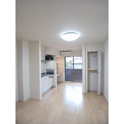 フルール・ユー 103【管理NO：1-022032401-01030】 ★家具家電は申し込み後に搬入します★の物件写真2