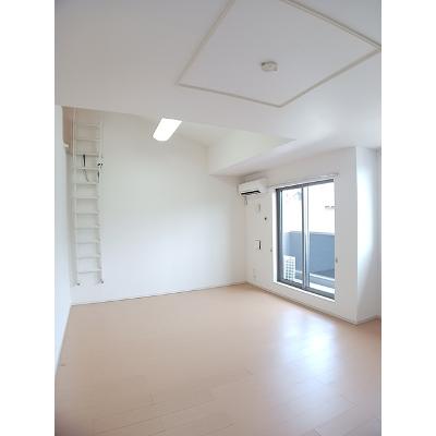 ソヴール　佑 202【管理NO：1-017707701-02020】 ★家具家電は申し込み後に搬入します★の物件写真2